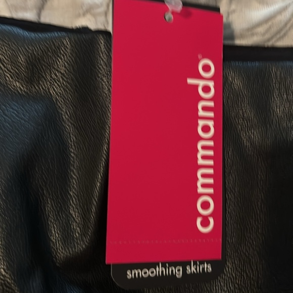NWT COMMANDO FAUX LEATHER PERFECT PENCIL SKIRT - Picture 2 of 3